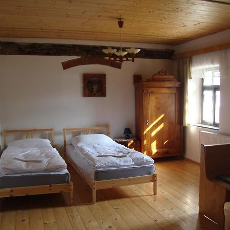 Hotel Petrovicky Mlyn à Kasanice Extérieur photo